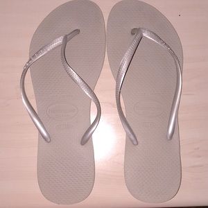 NW/oT Havaianas Women’s Flipflops